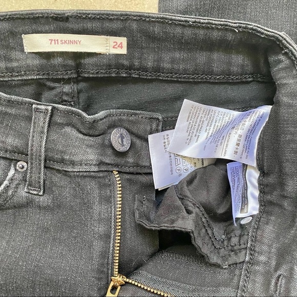 Levi Strauss & Co 711 Skinny Distressed Jeans Black Size 24 - Picture 4 of 4